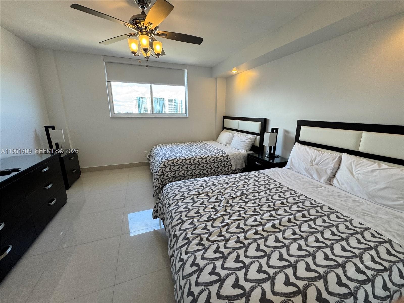 19370 Collins Ave # 1520, Sunny Isles Beach FL 33160 — 18