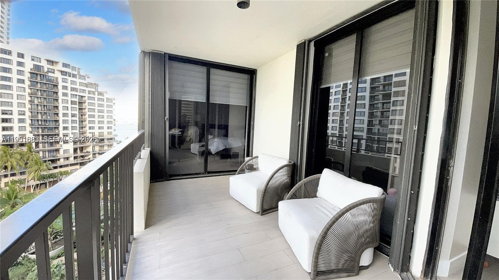 520 Brickell Key Dr # A1010, Miami FL 33131 — 2