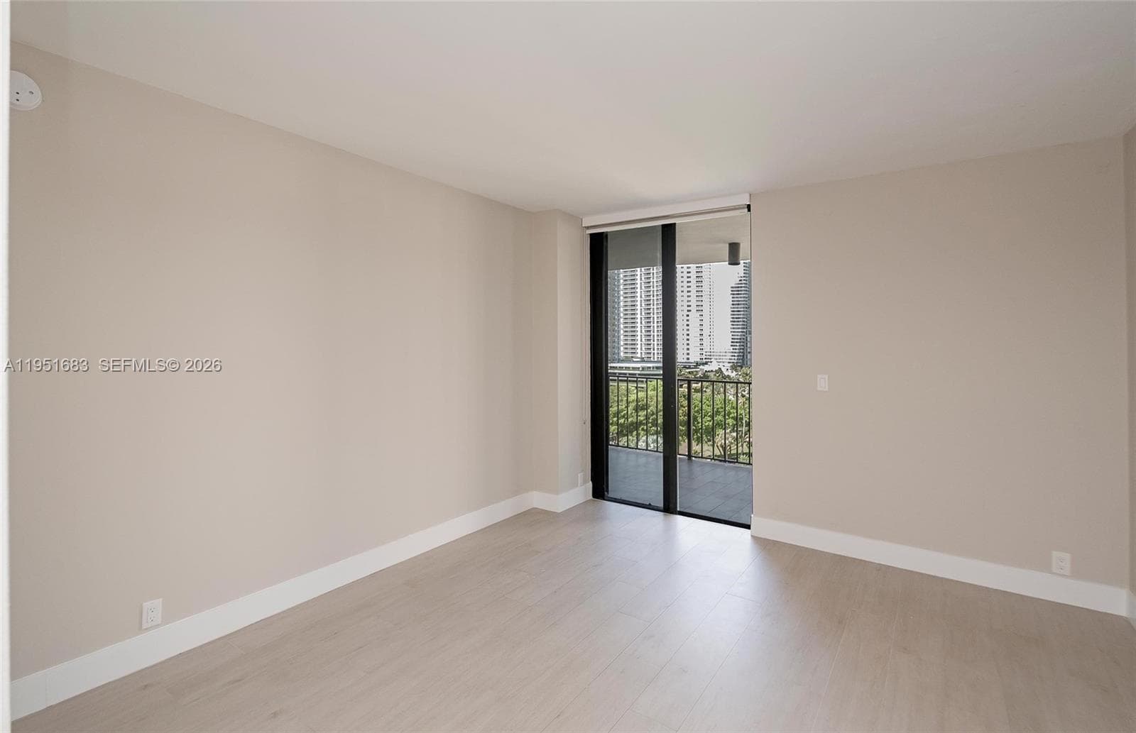 520 Brickell Key Dr # A1010, Miami FL 33131 — 11