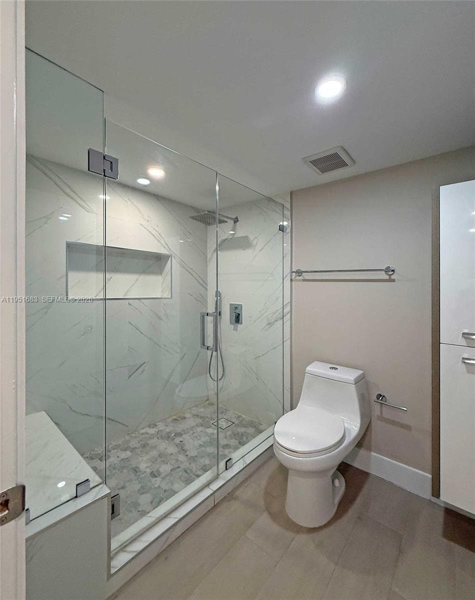 520 Brickell Key Dr # A1010, Miami FL 33131 — 21