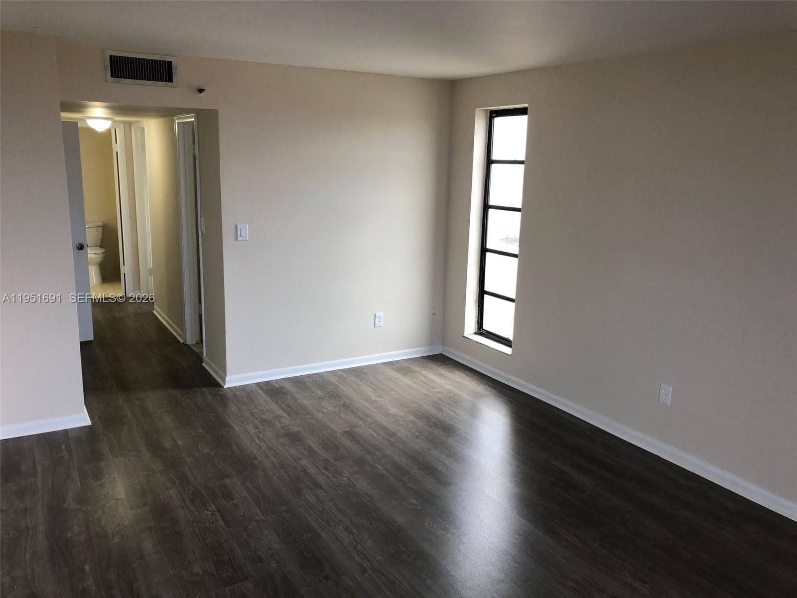 20840 San Simeon Way # 702, Miami FL 33179 — 16