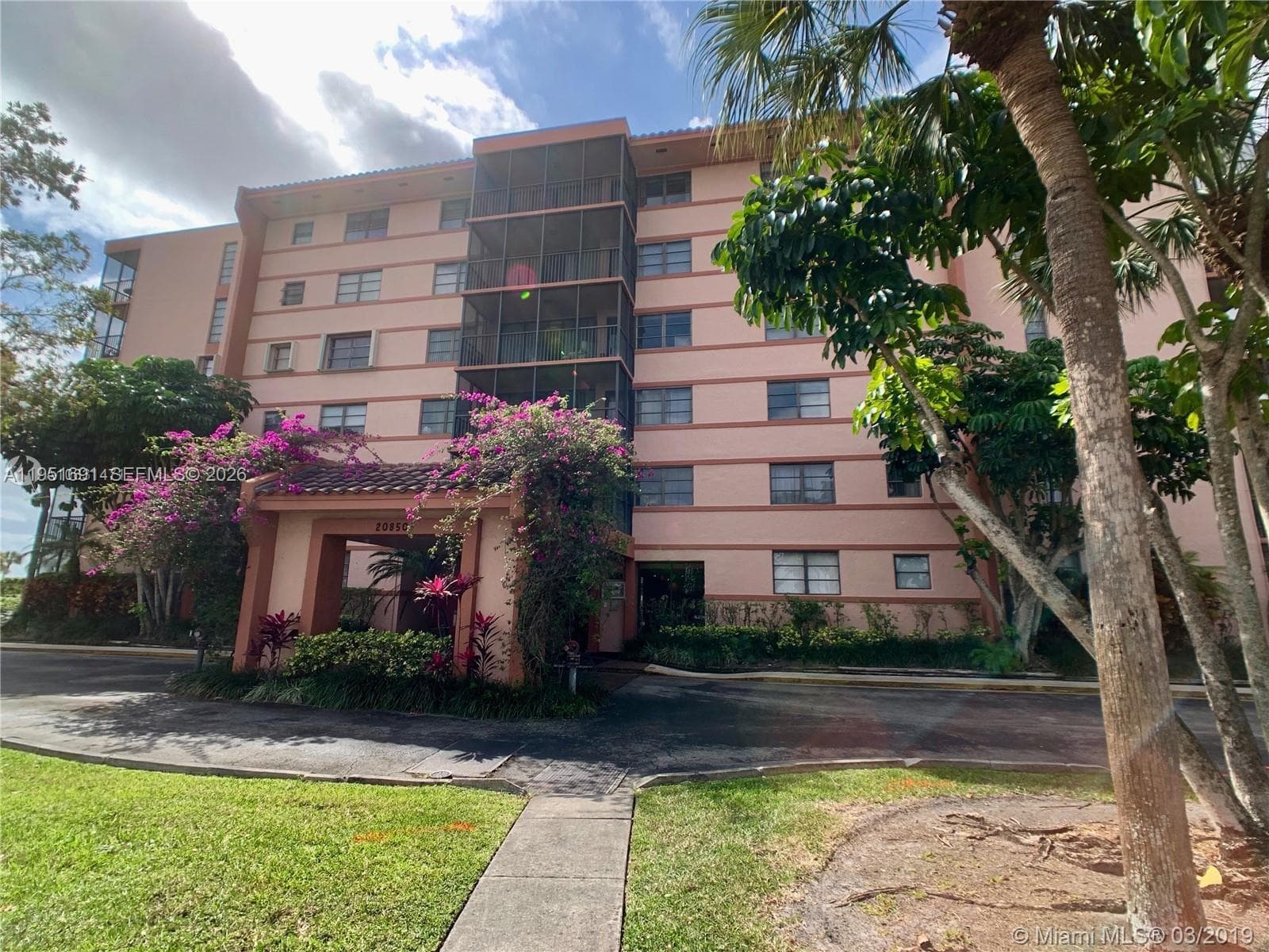 20840 San Simeon Way # 702, Miami FL 33179 — 1