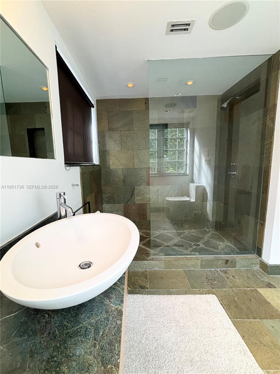 1520 Michigan Ave # 1, Miami Beach FL 33139 — 14