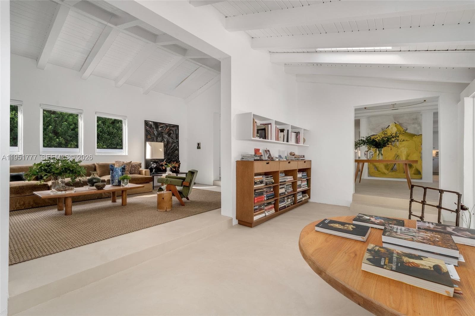 3325 Pine Tree Dr, Miami Beach FL 33140 — 9