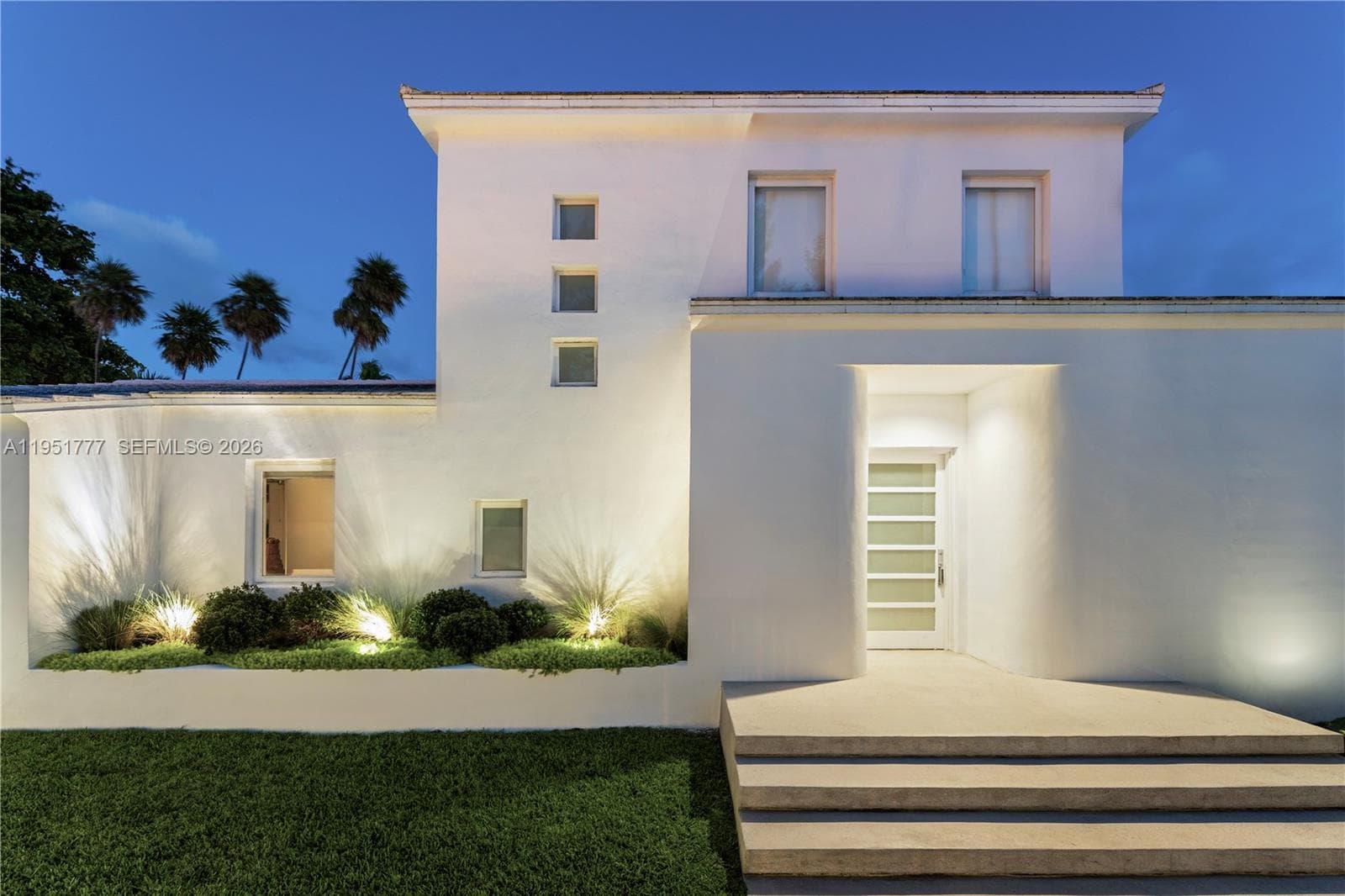3325 Pine Tree Dr, Miami Beach FL 33140 — 4