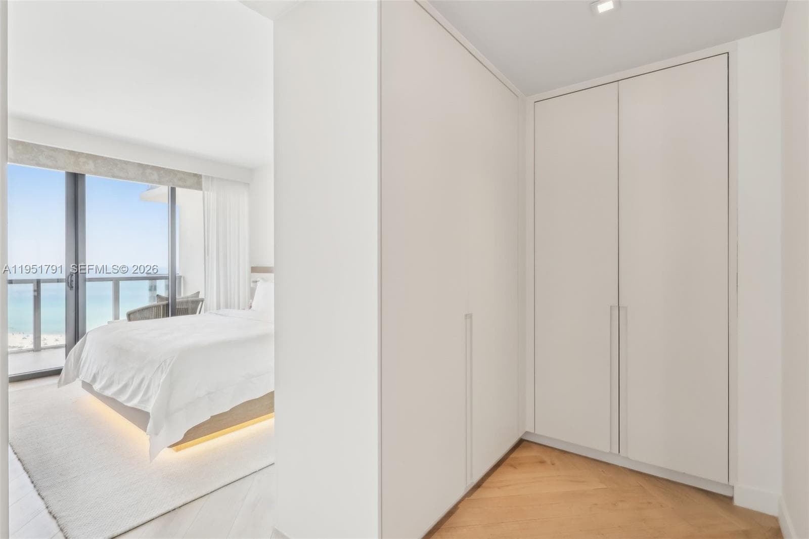 2201 Collins Ave # 1511, Miami Beach FL 33139 — 17