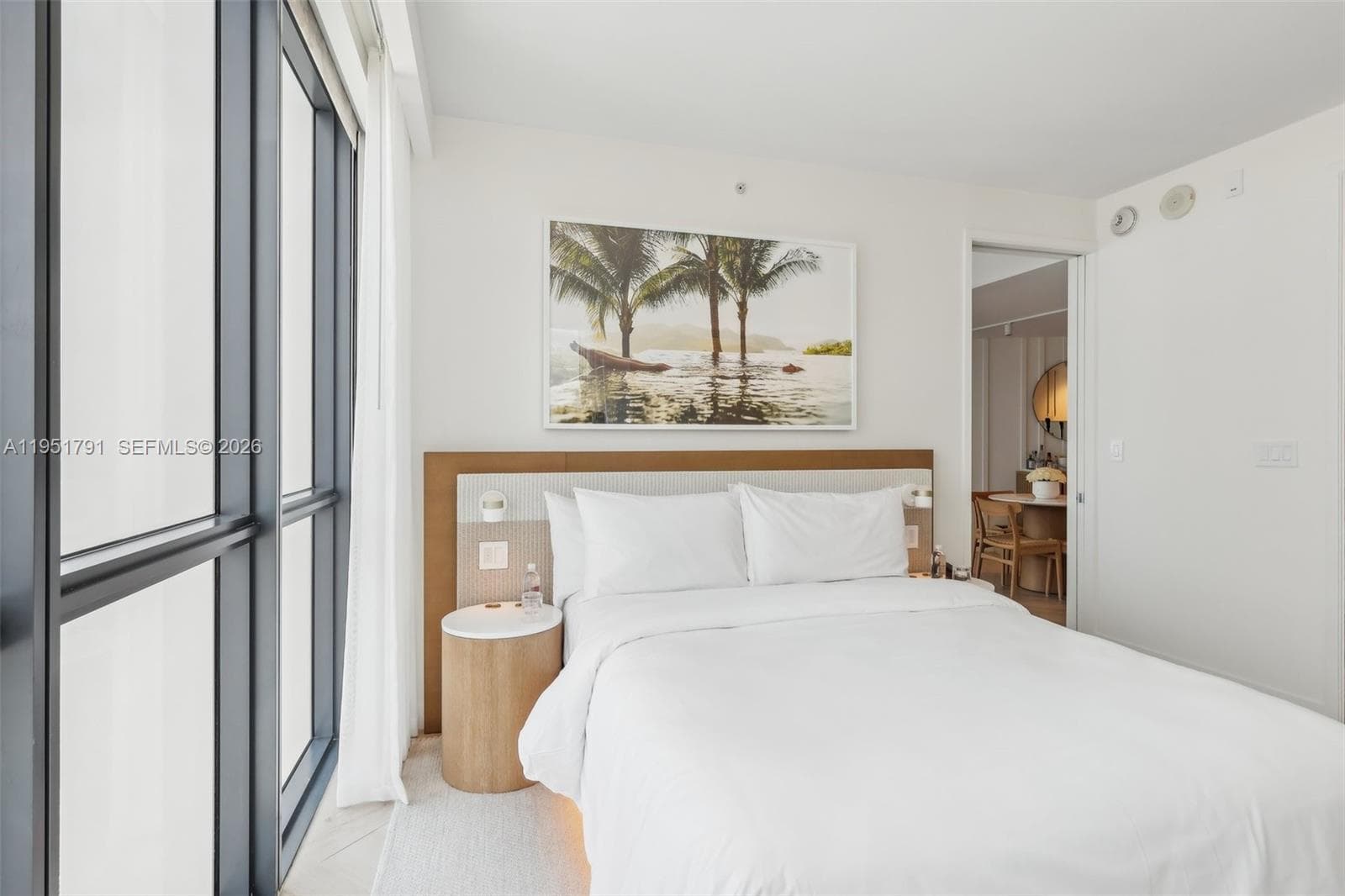 2201 Collins Ave # 1511, Miami Beach FL 33139 — 22