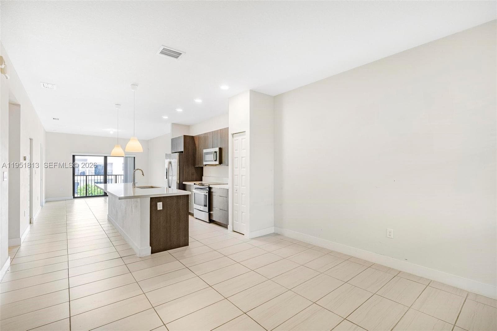 7865 NW 104th Ave # 33, Doral FL 33178 — 5