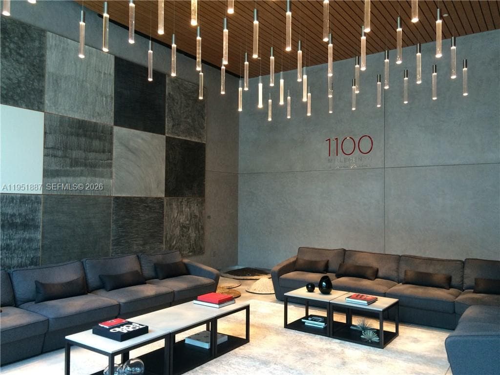 1100 S Miami Ave # 2111, Miami FL 33130 — 3