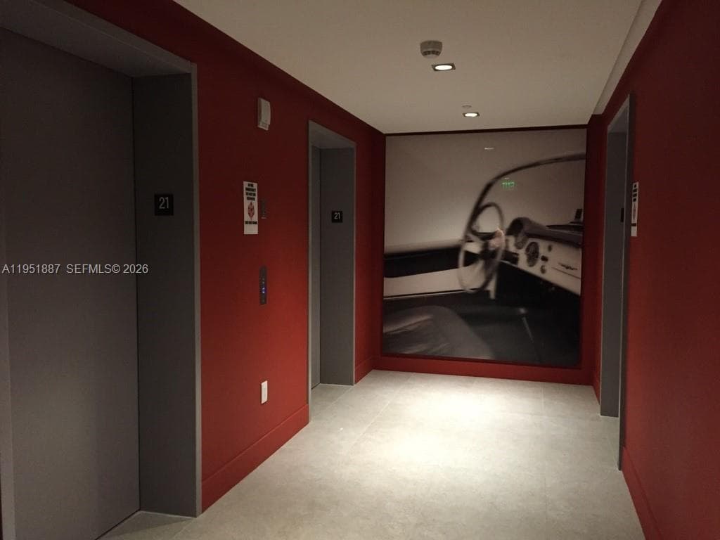 1100 S Miami Ave # 2111, Miami FL 33130 — 20