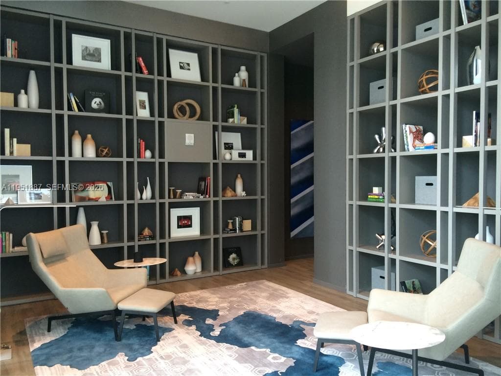 1100 S Miami Ave # 2111, Miami FL 33130 — 10