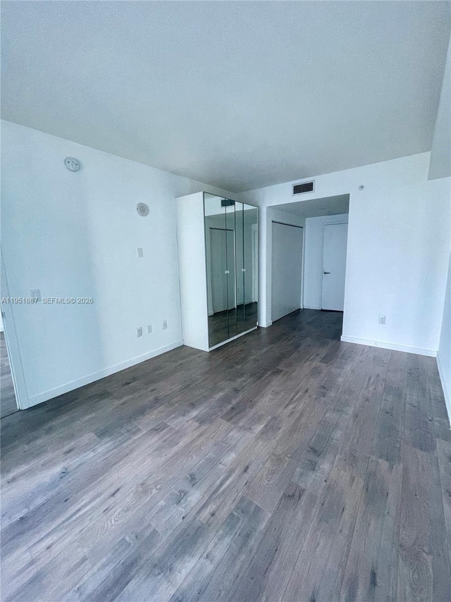 1100 S Miami Ave # 2111, Miami FL 33130 — 37