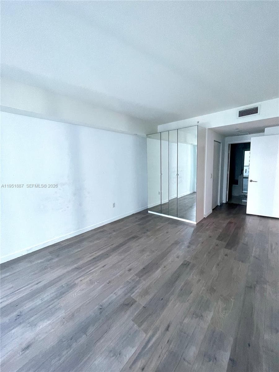 1100 S Miami Ave # 2111, Miami FL 33130 — 31