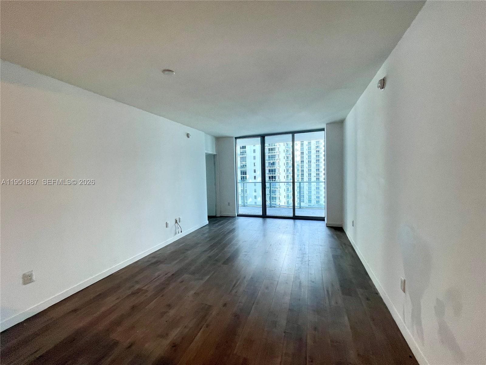 1100 S Miami Ave # 2111, Miami FL 33130 — 25