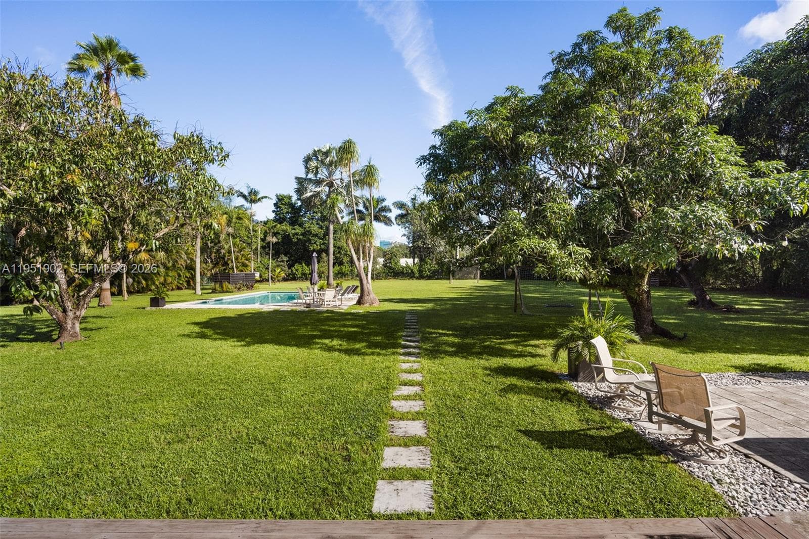 7325 SW 102nd St, Pinecrest FL 33156 — 32