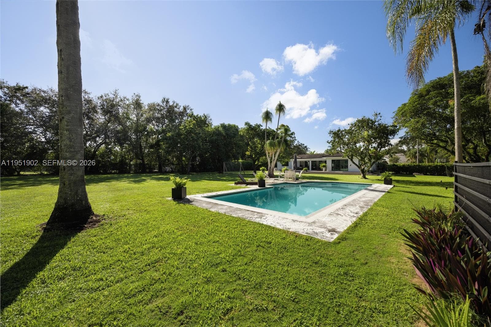 7325 SW 102nd St, Pinecrest FL 33156 — 34