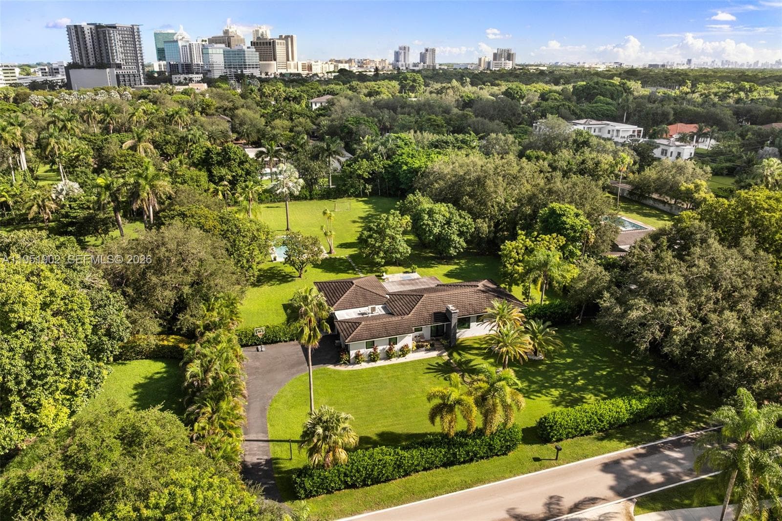 7325 SW 102nd St, Pinecrest FL 33156 — 38