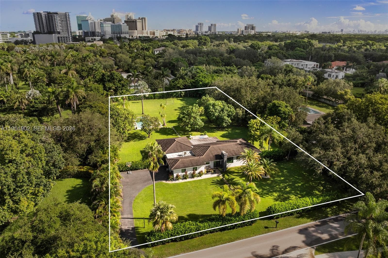 7325 SW 102nd St, Pinecrest FL 33156 — 39