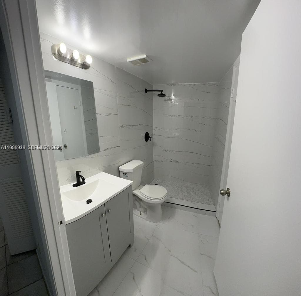8600 SW 212th St # 105, Cutler Bay FL 33189 — 9