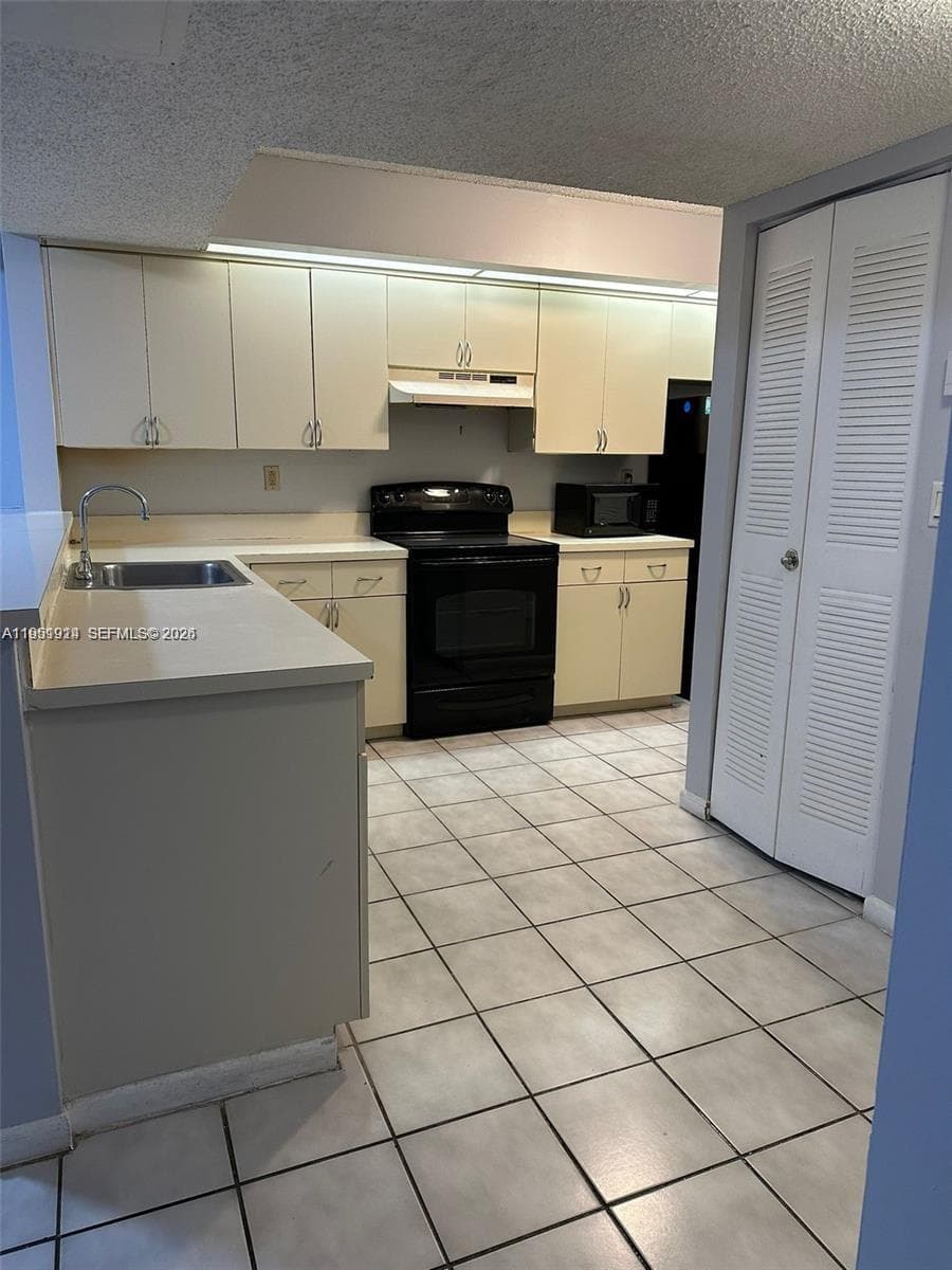 8600 SW 212th St # 105, Cutler Bay FL 33189 — 4