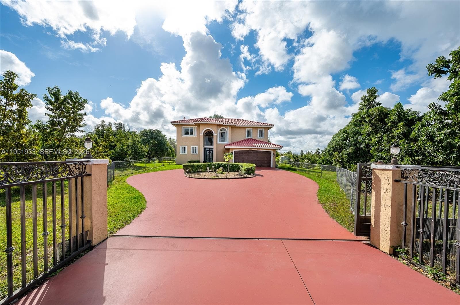 19520 SW 206th St, Miami FL 33187 — 1