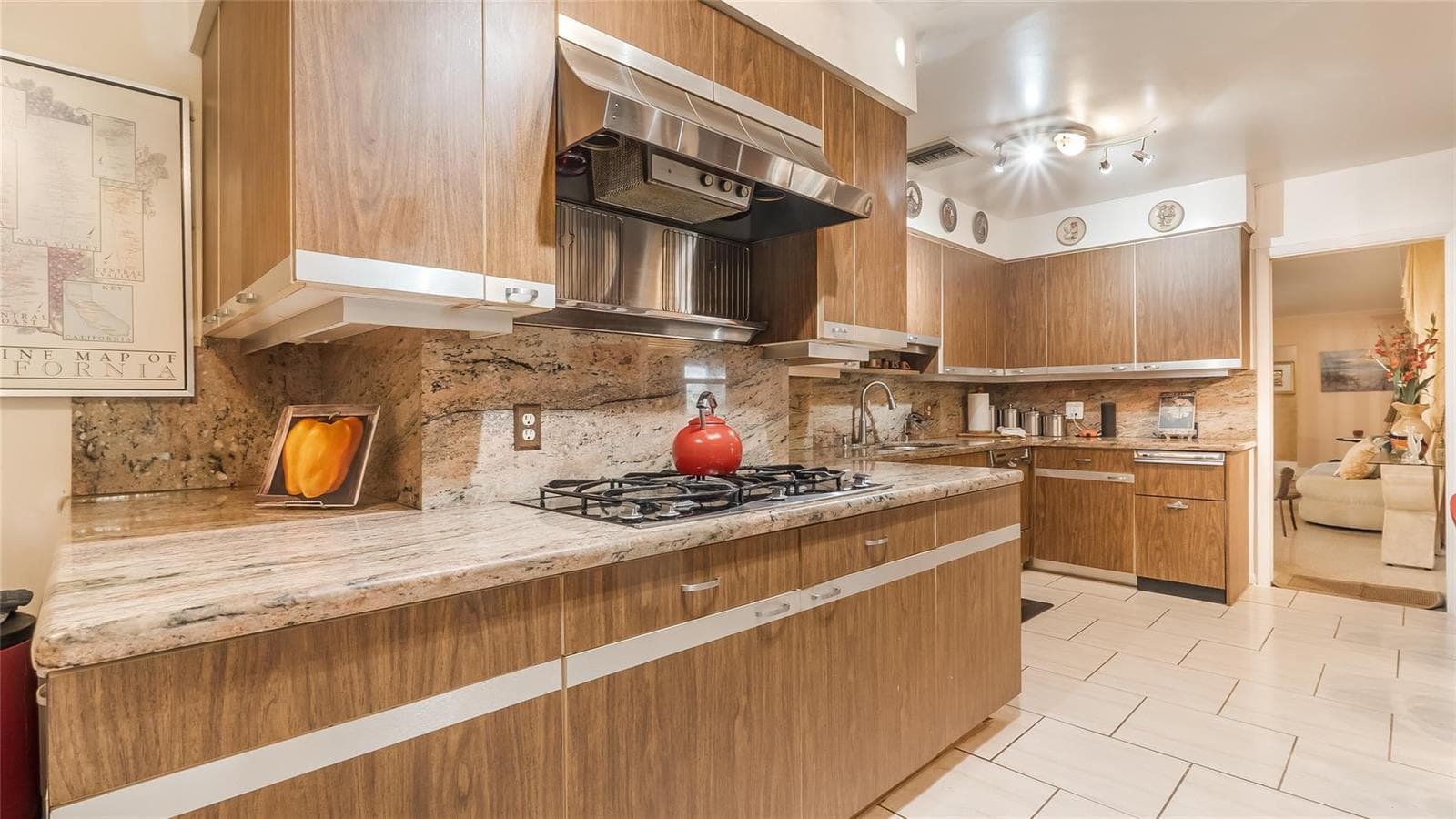 13920 N Miami Avenue, Miami FL 33168 — 28
