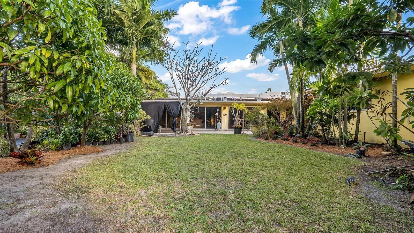 13920 N Miami Avenue, Miami FL 33168 — 35