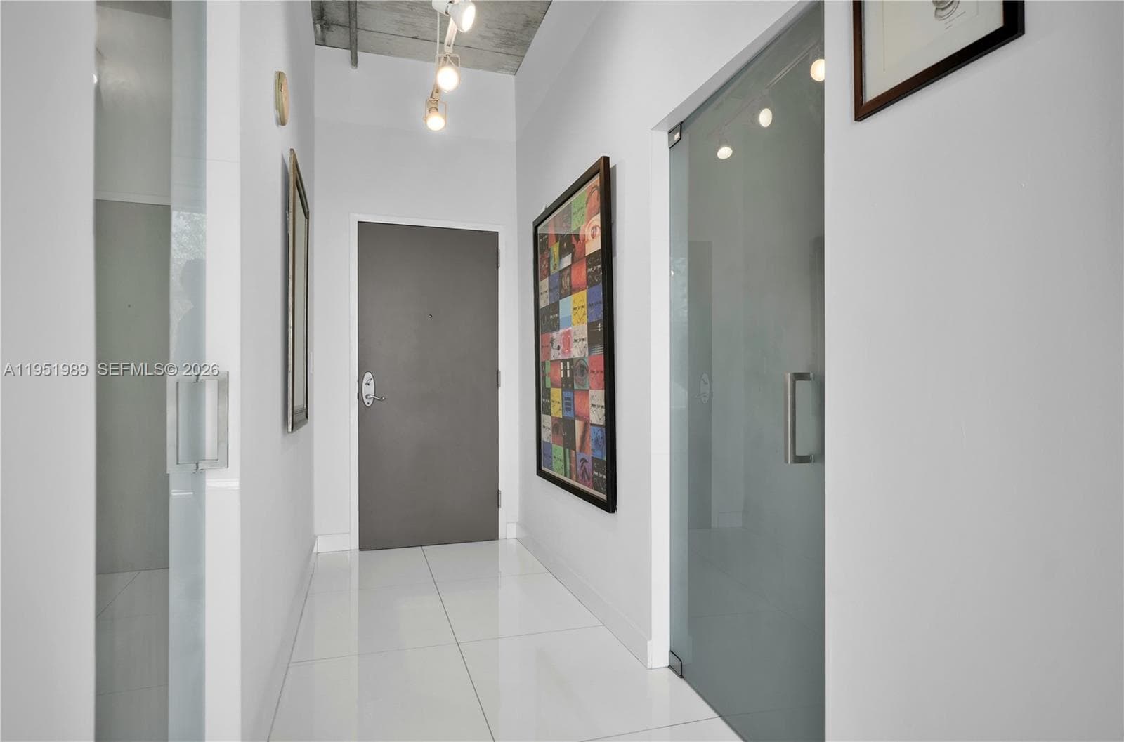2001 Biscayne Blvd # 3213, Miami FL 33137 — 16