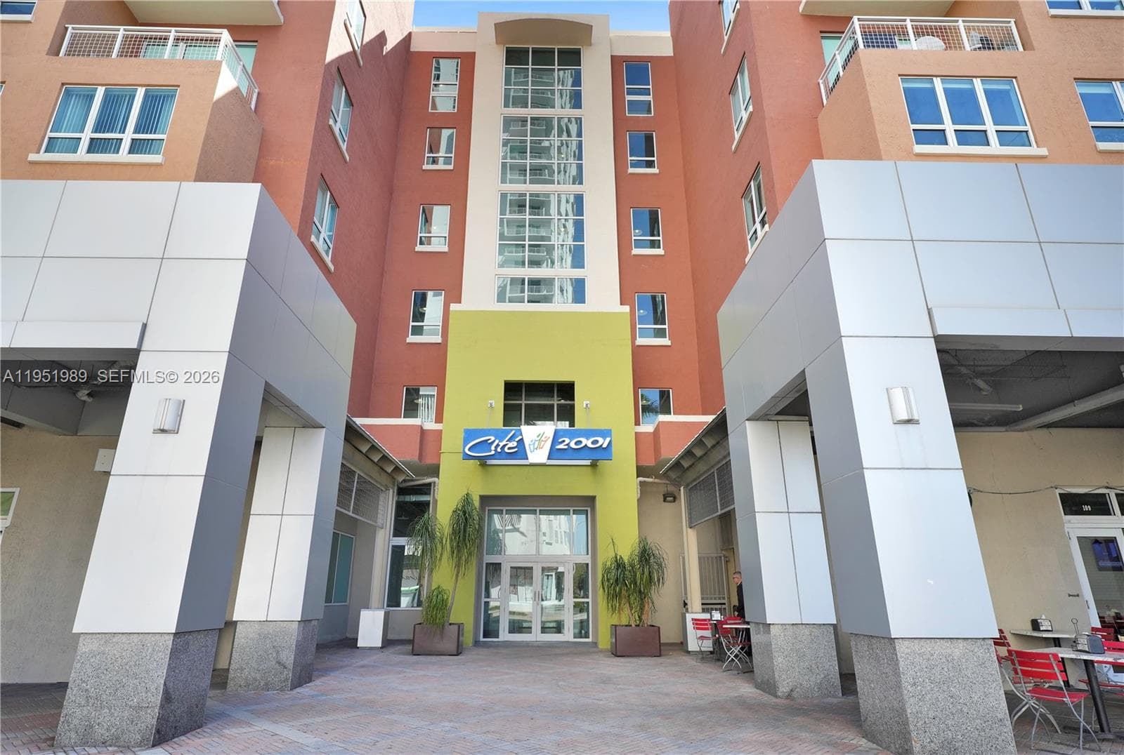 2001 Biscayne Blvd # 3213, Miami FL 33137 — 22