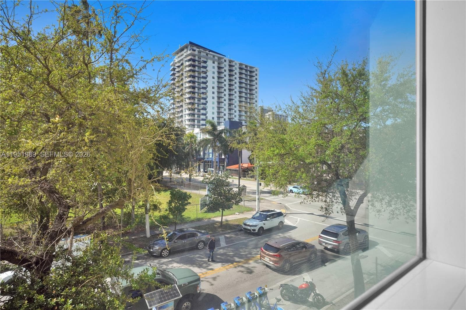 2001 Biscayne Blvd # 3213, Miami FL 33137 — 14