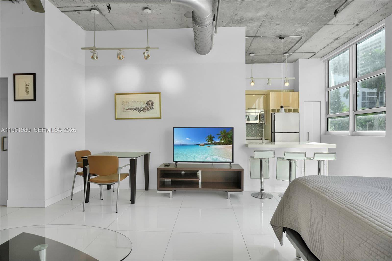 2001 Biscayne Blvd # 3213, Miami FL 33137 — 11