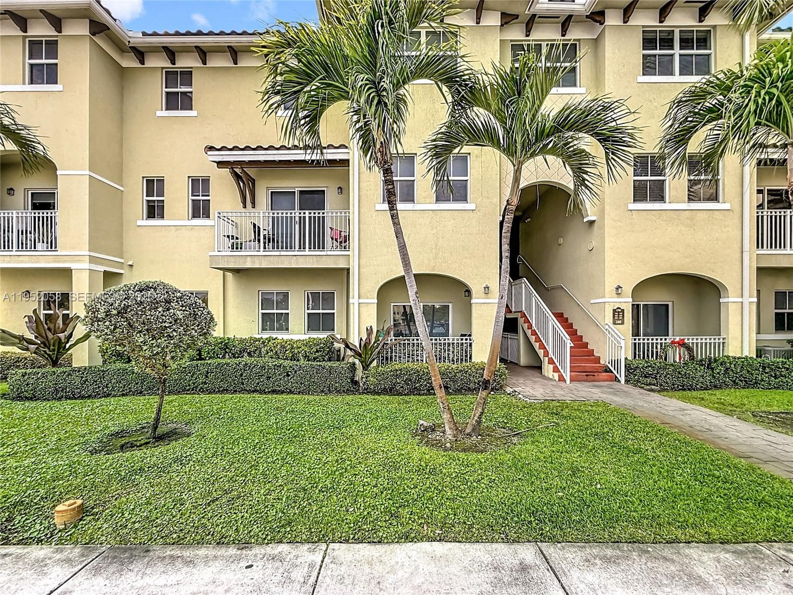 260 NW 109th Ave # 206, Miami FL 33172 — 2