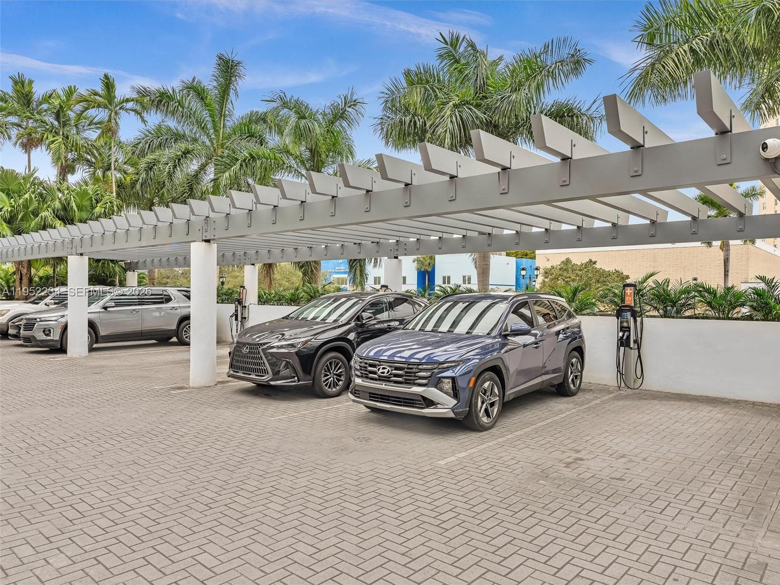 3300 NE 188th St # 718, Aventura FL 33180 — 72