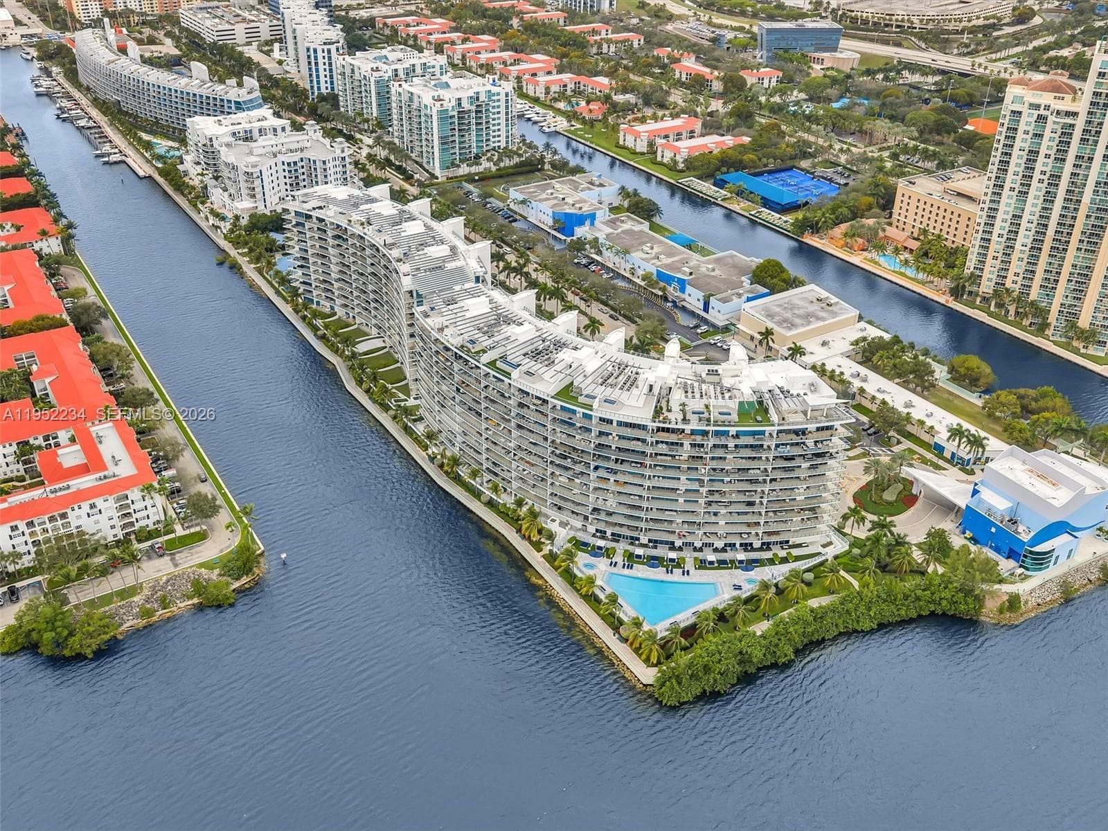 3300 NE 188th St # 718, Aventura FL 33180 — 81