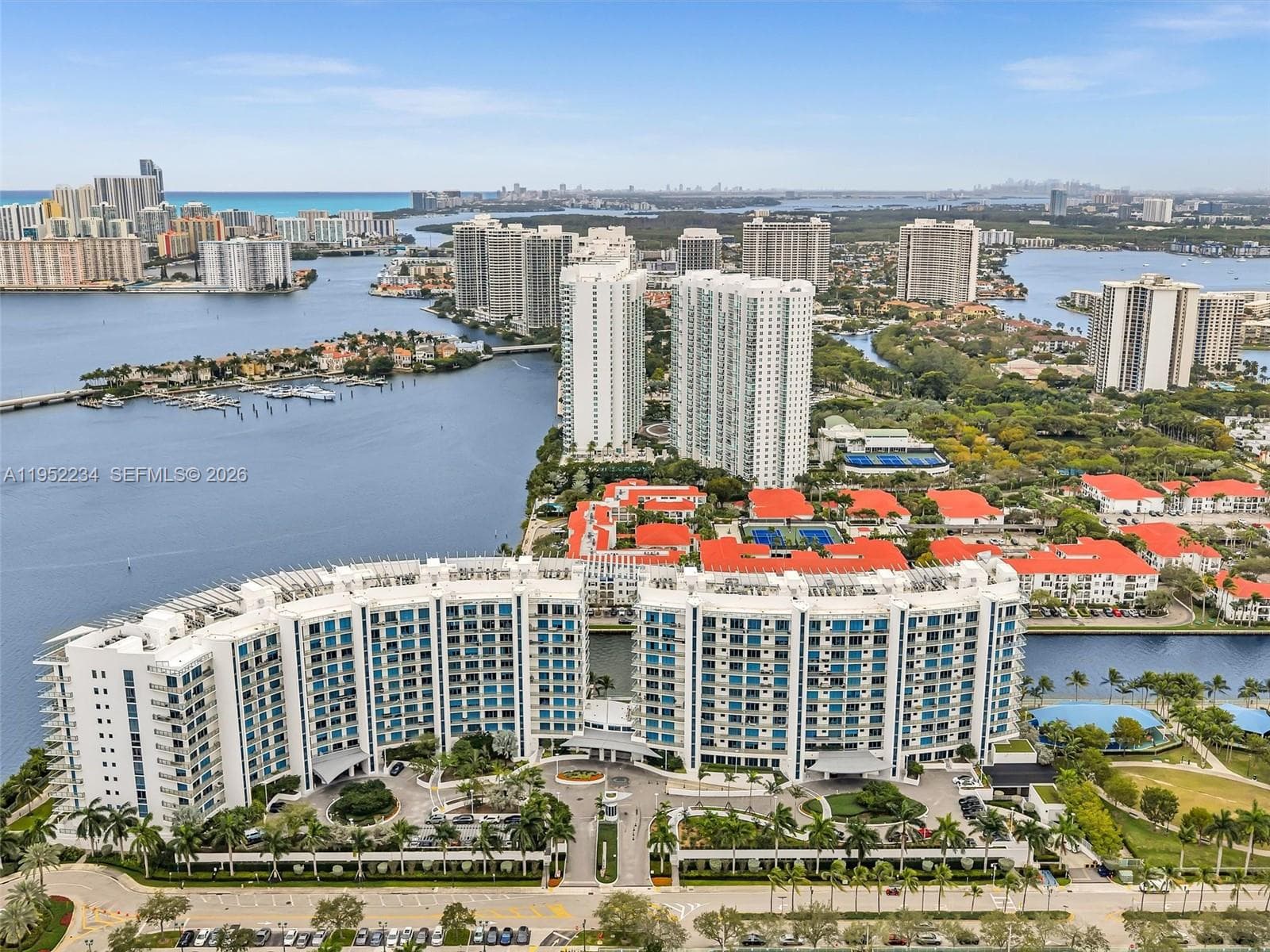 3300 NE 188th St # 718, Aventura FL 33180 — 79