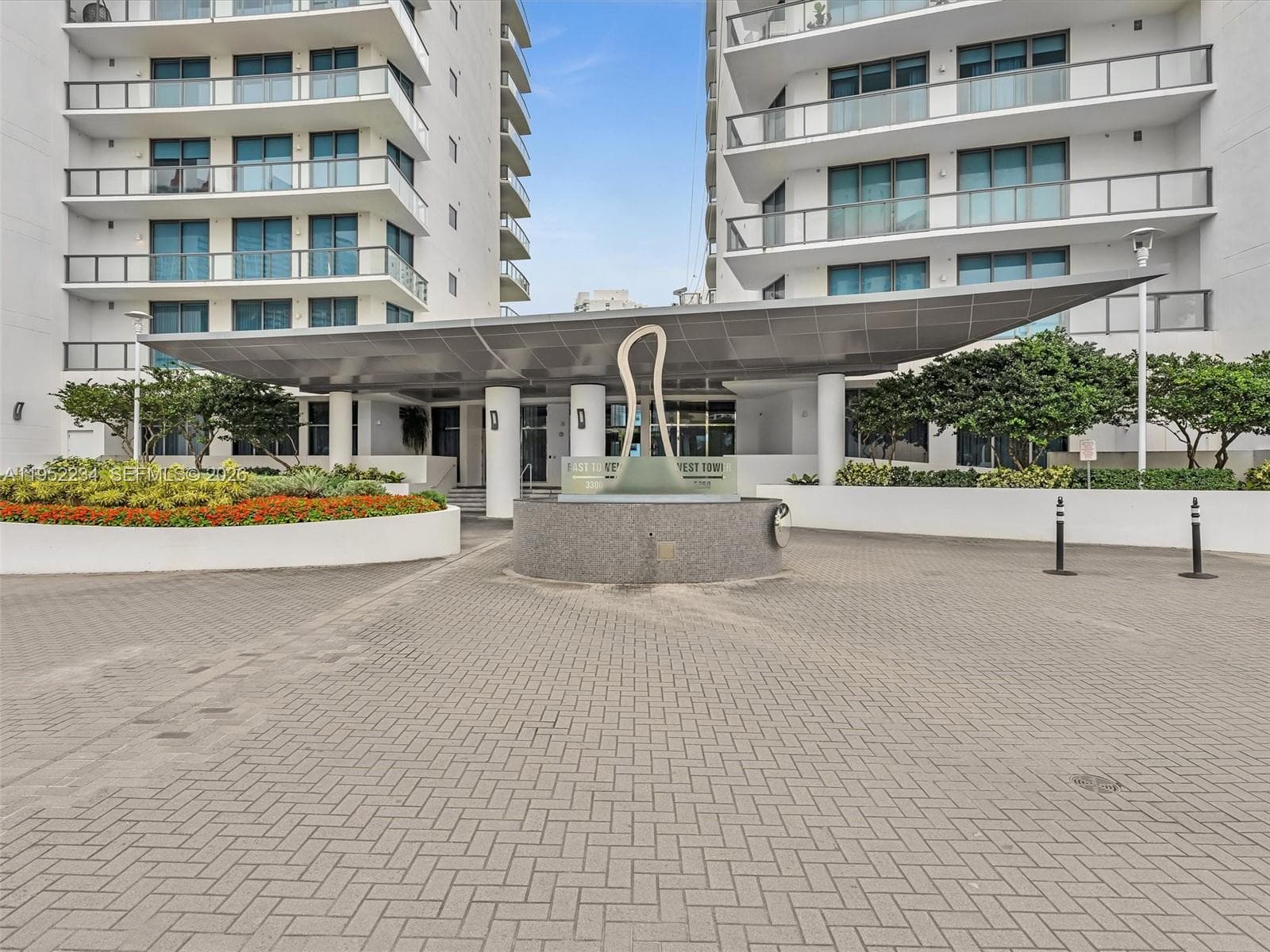 3300 NE 188th St # 718, Aventura FL 33180 — 70