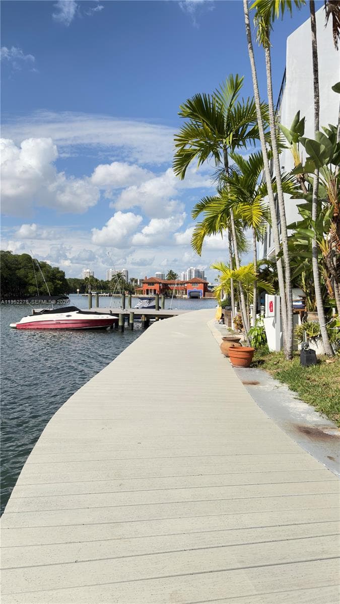 456 Poinciana Island dr # 1620, Sunny Isles Beach FL 33160 — 55
