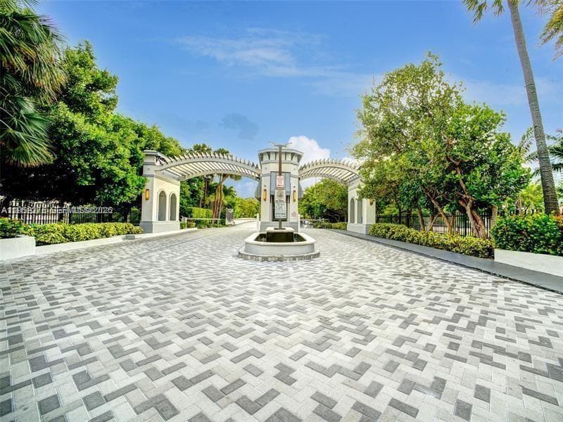 456 Poinciana Island dr # 1620, Sunny Isles Beach FL 33160 — 58