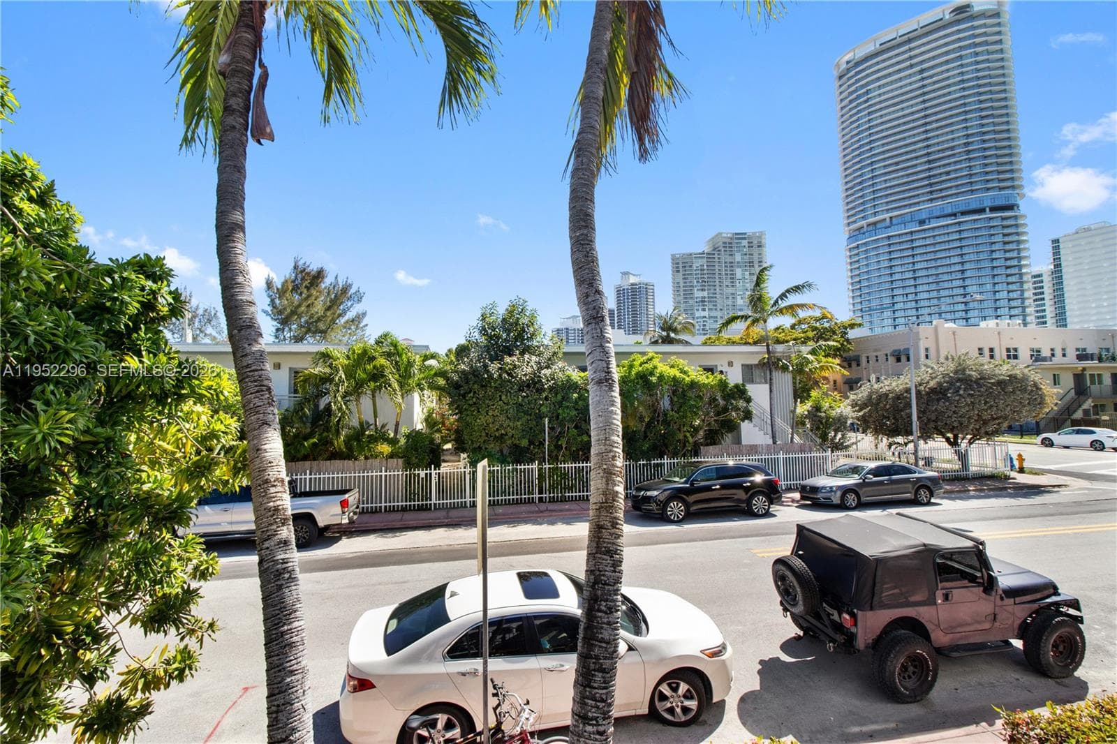1050 7th St # 3, Miami Beach FL 33139 — 11