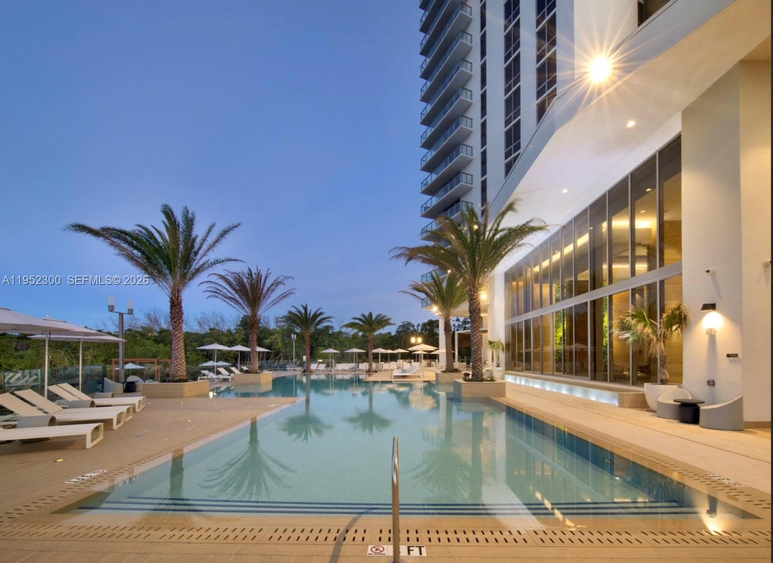 16385 Biscayne Blvd # 3217, North Miami Beach FL 33160 — 37