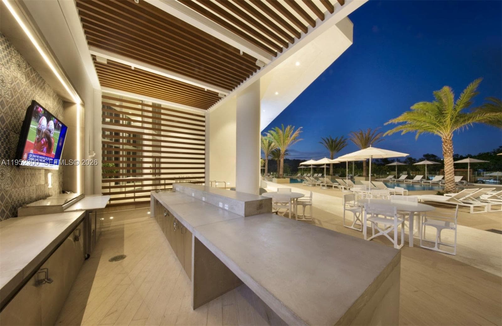 16385 Biscayne Blvd # 3217, North Miami Beach FL 33160 — 40
