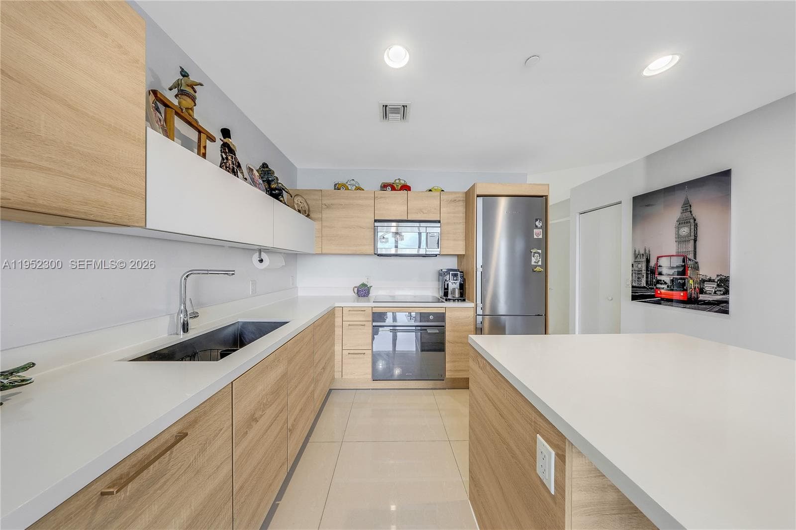 16385 Biscayne Blvd # 3217, North Miami Beach FL 33160 — 8