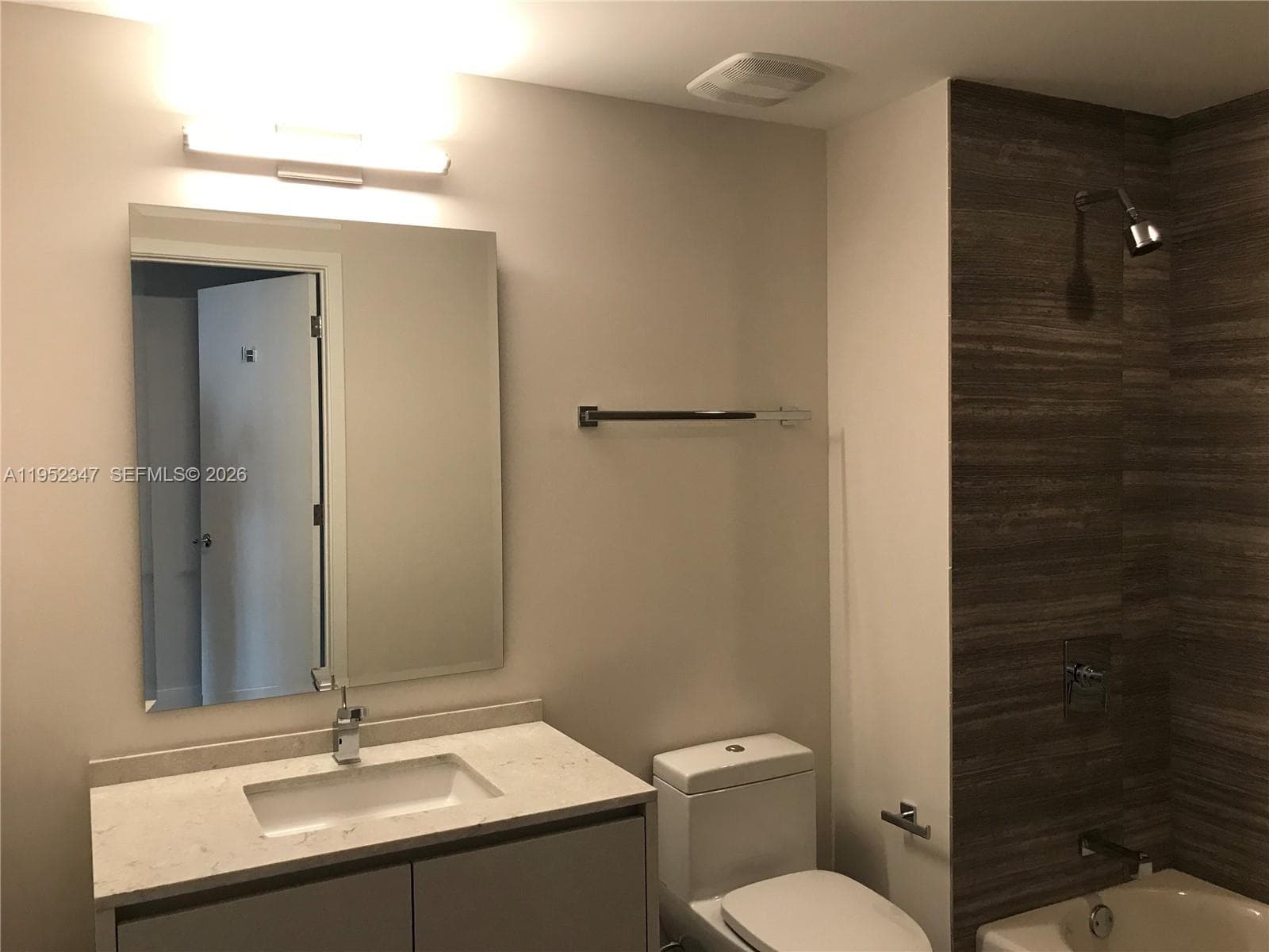 1010 BRICKELL AVE # 2110, Miami FL 33131 — 32