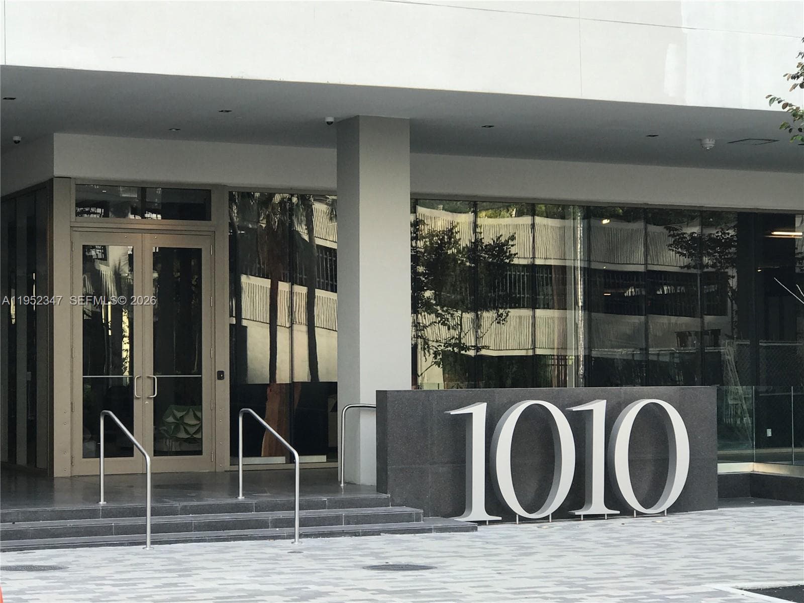 1010 BRICKELL AVE # 2110, Miami FL 33131 — 24