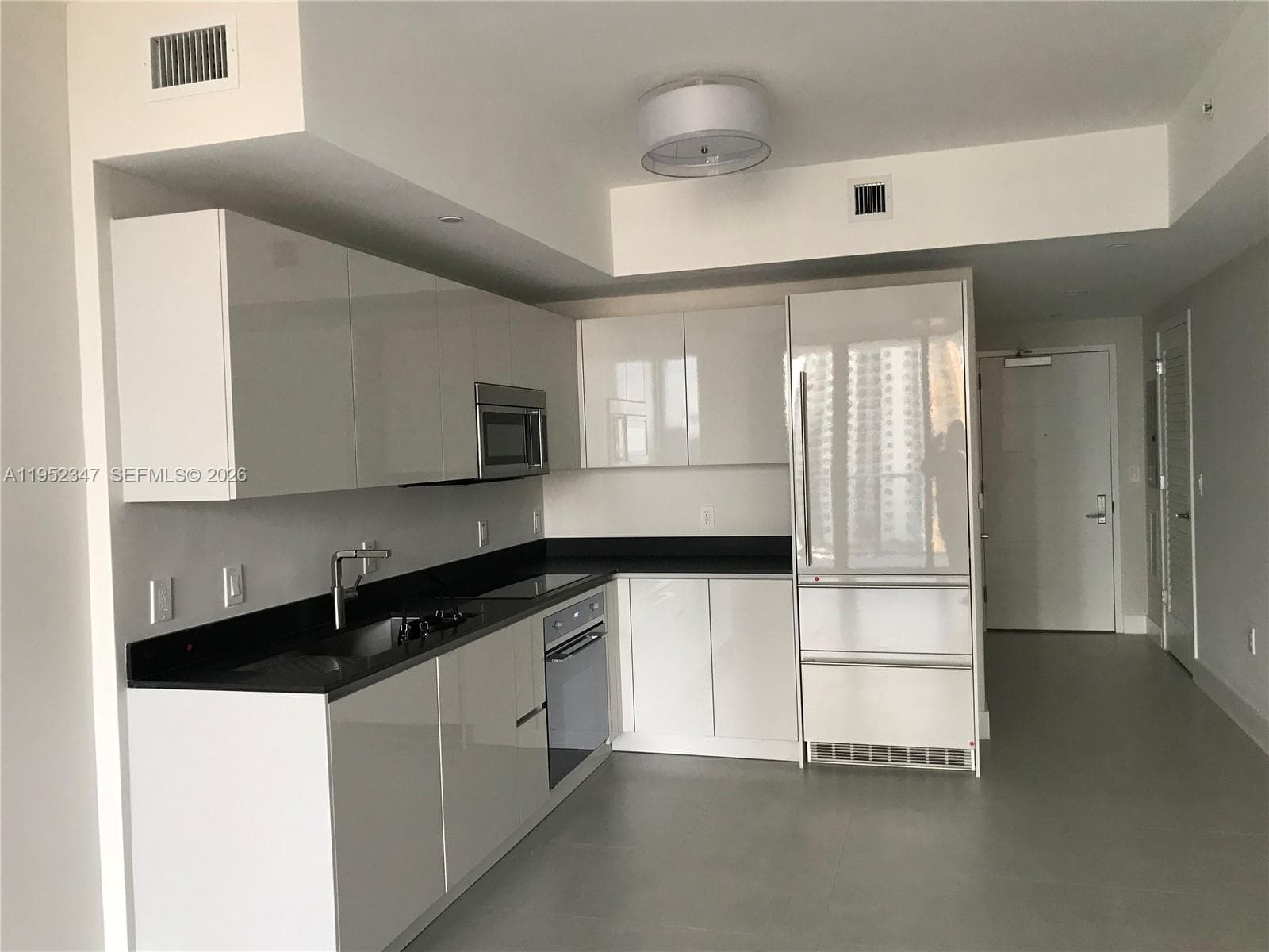 1010 BRICKELL AVE # 2110, Miami FL 33131 — 34
