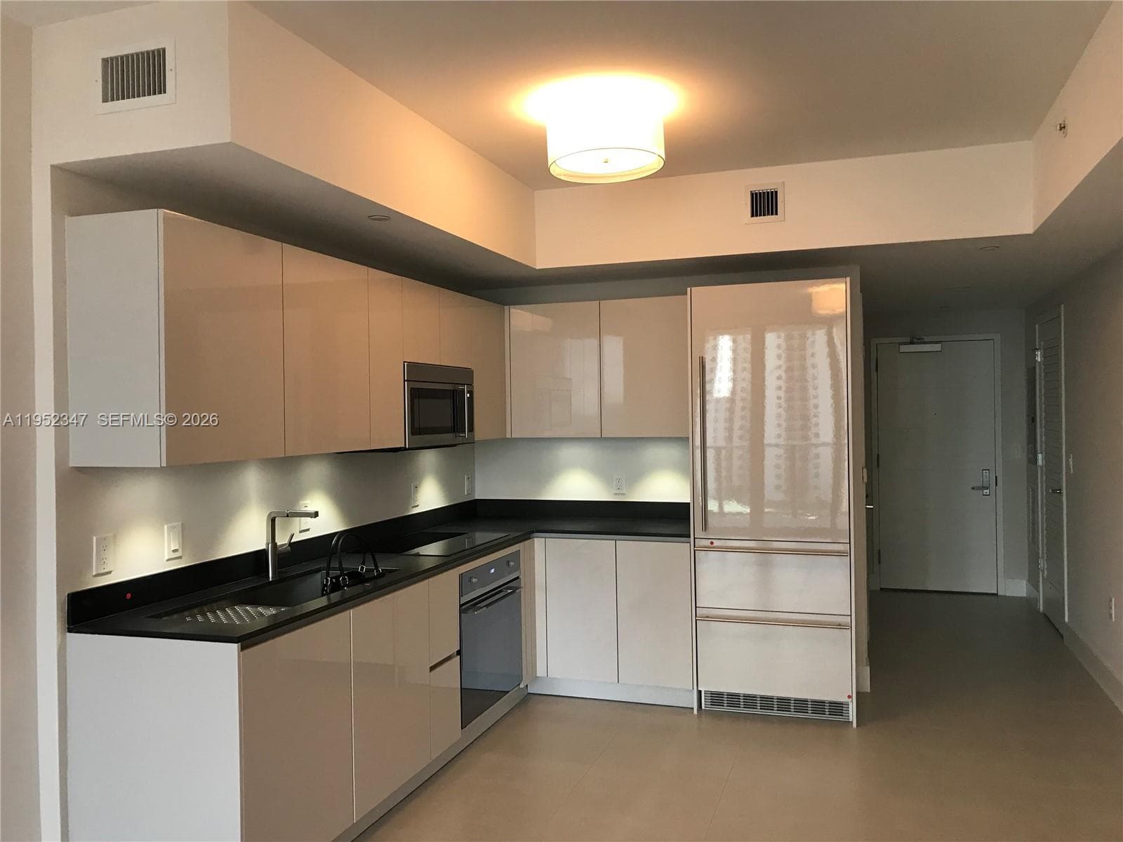 1010 BRICKELL AVE # 2110, Miami FL 33131 — 33