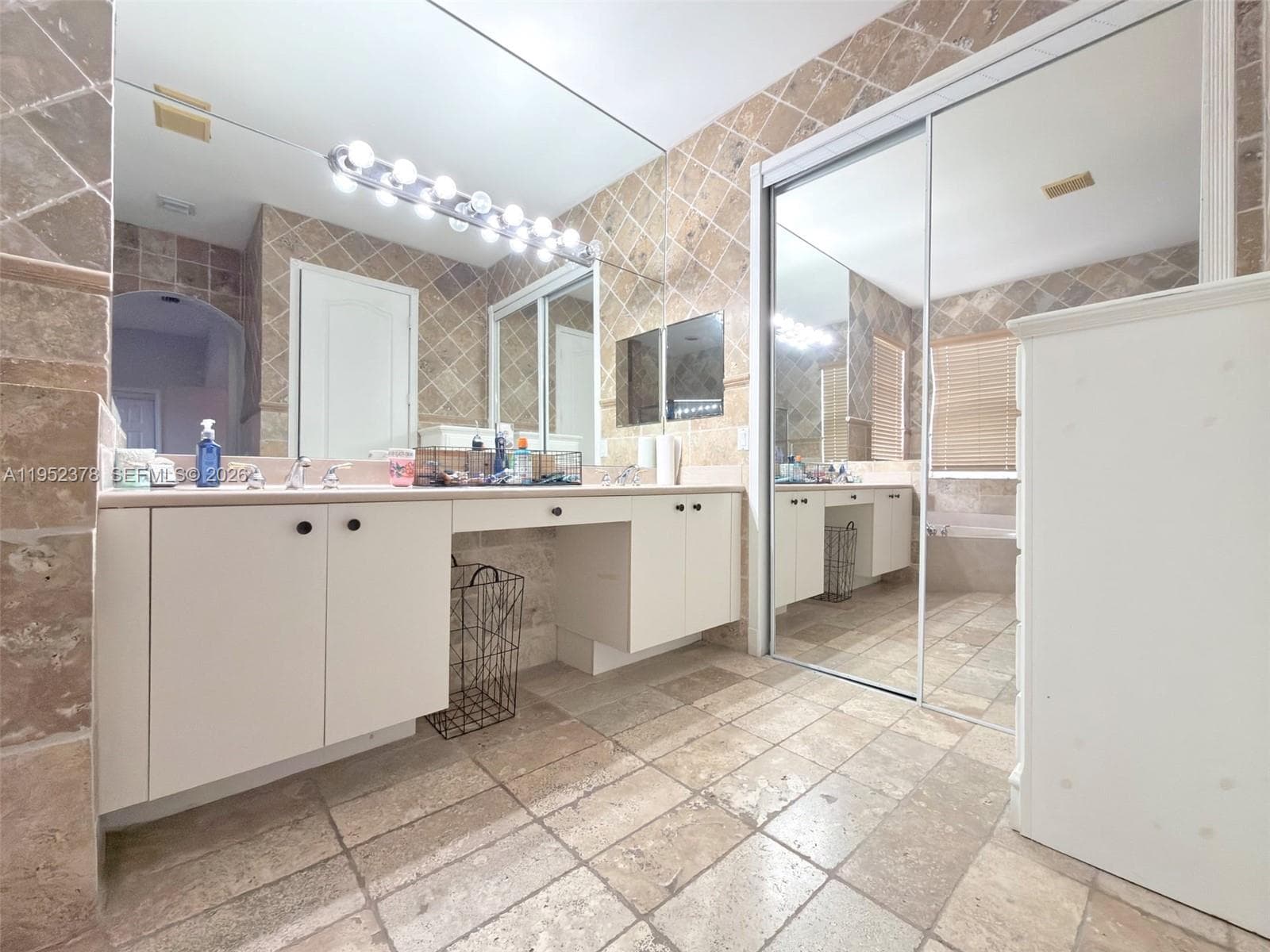366 NE 19th Ave, Homestead FL 33033 — 22