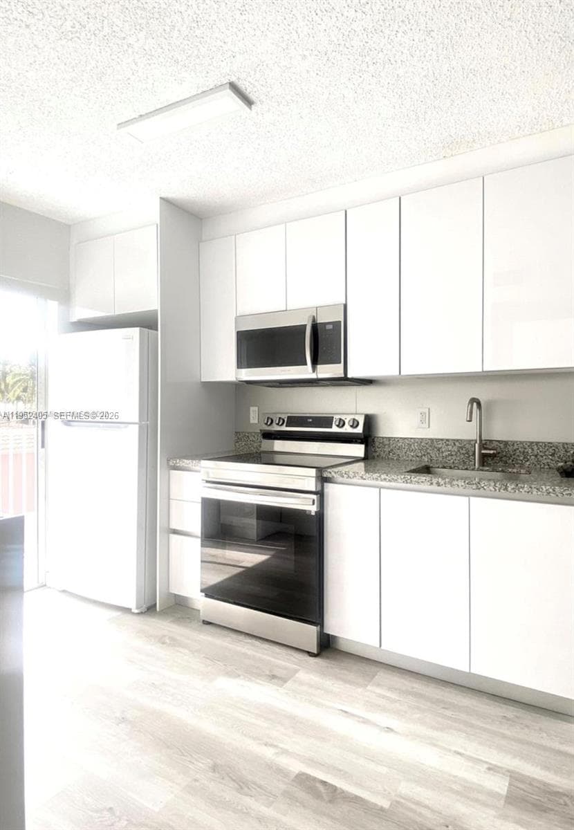 2575 SW 27th Ave # 210, Miami FL 33133 — 4