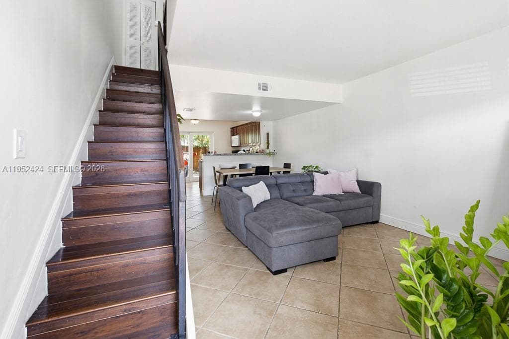 560 NW 82nd Pl # 306, Miami FL 33126 — 6