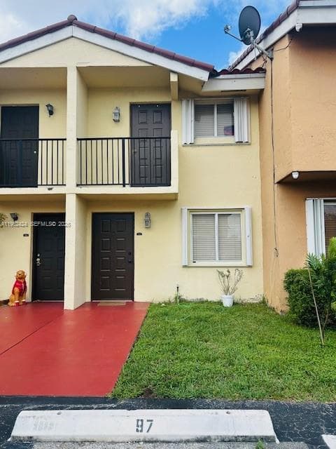 560 NW 82nd Pl # 306, Miami FL 33126 — 3